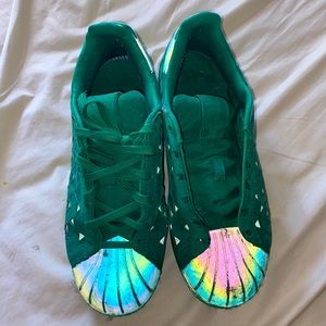 Bold green adidas reflex